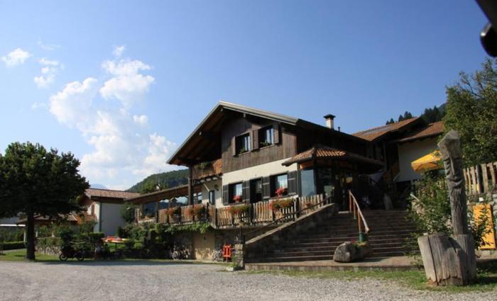 Отель Al Fogolar Villa Santina Экстерьер фото