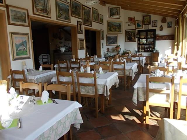 Отель Al Fogolar Villa Santina Экстерьер фото