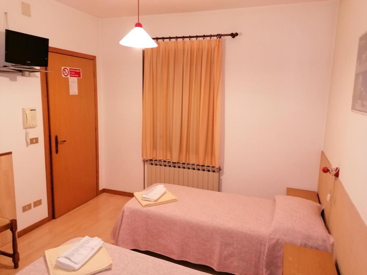 Отель Al Fogolar Villa Santina Экстерьер фото